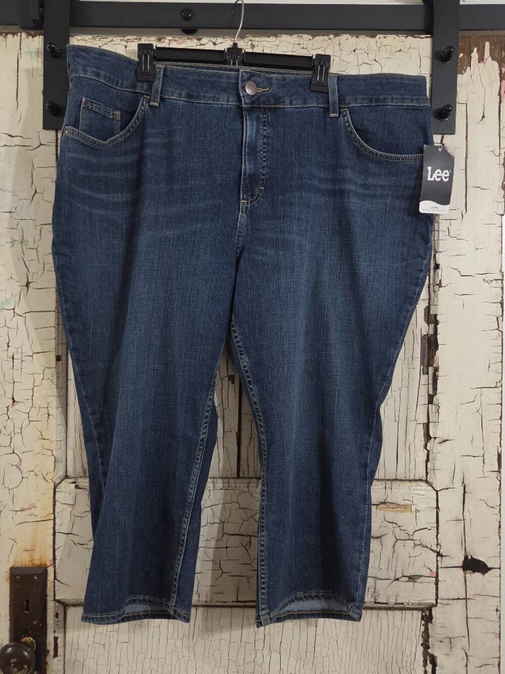 Lee Women's Denim Blue Jean Capri Mid Rise Regular Fit Stretch Dark Wash Sz 24